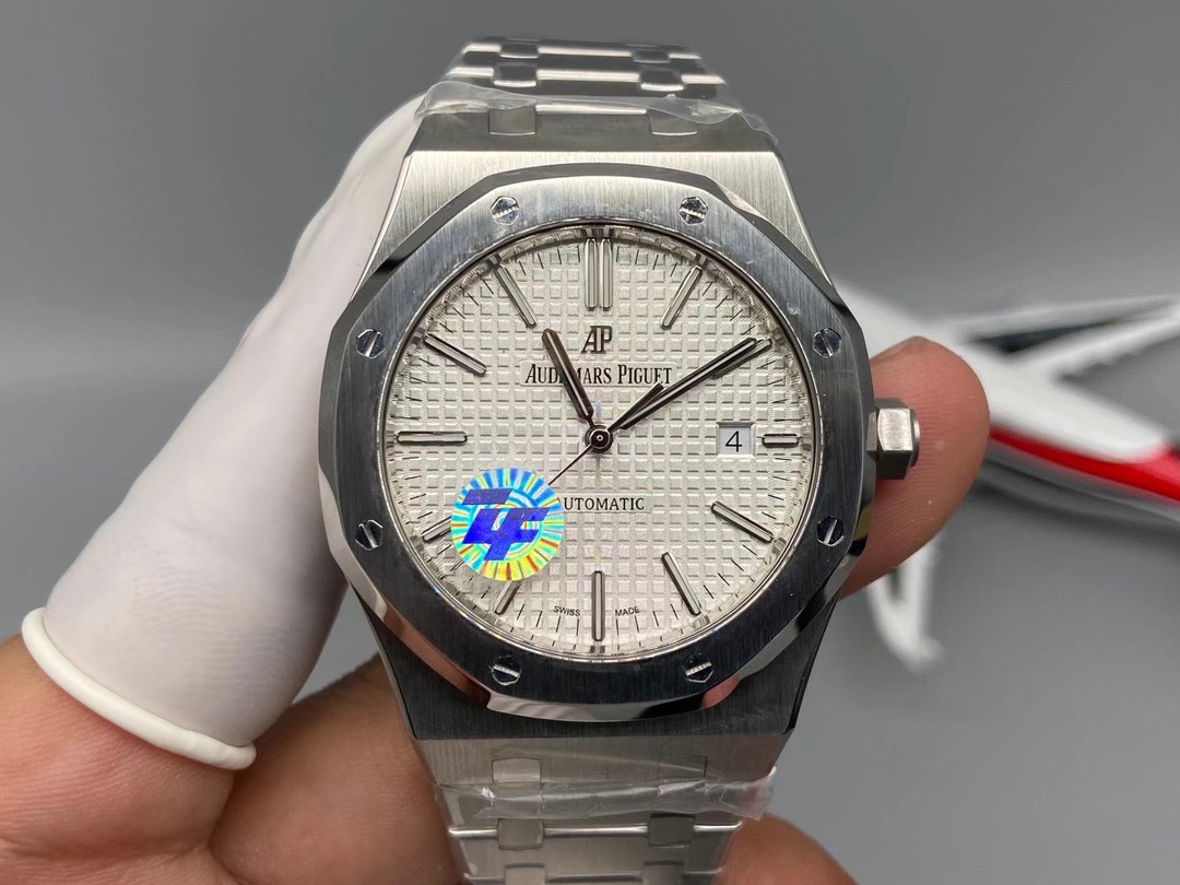 Audemars Piguet Royal Oak Watch – IW-2187 - Image 2
