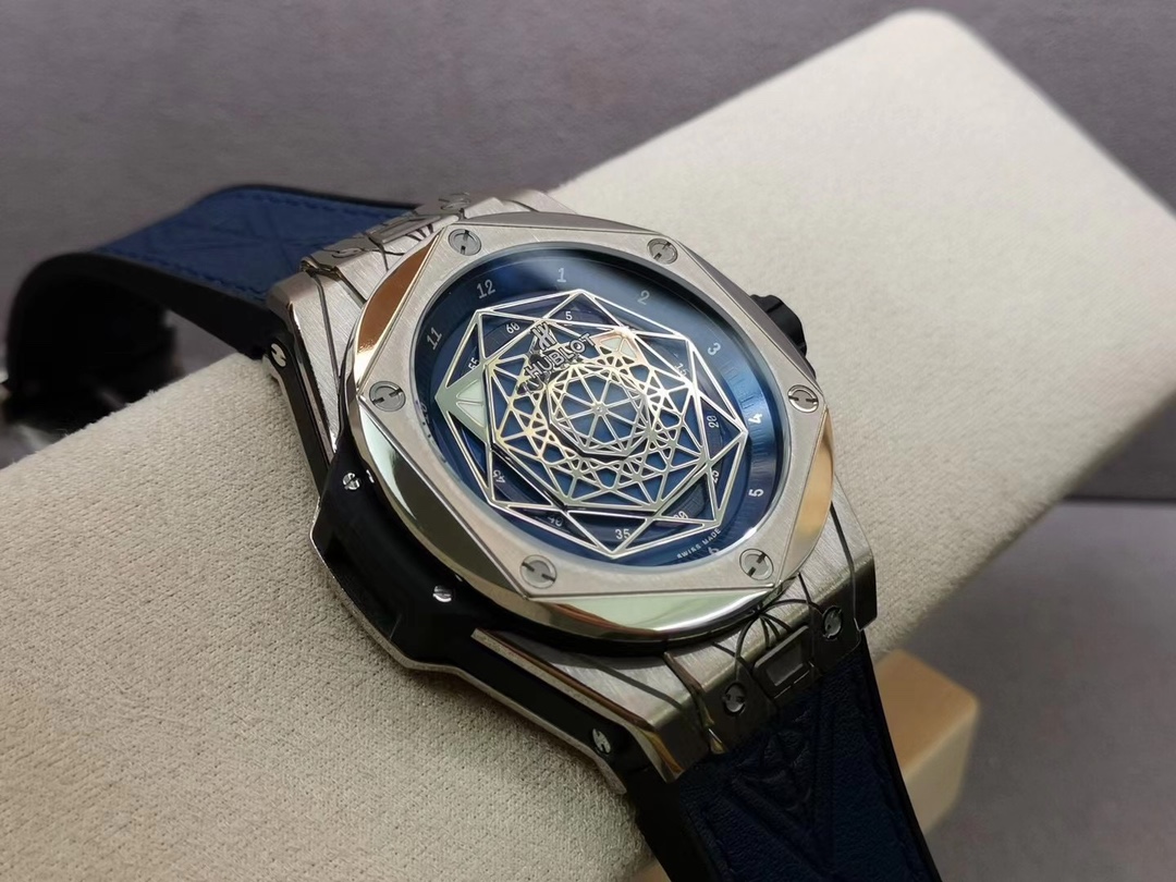 Hublot Classic Watch – IW-0357 - Image 3