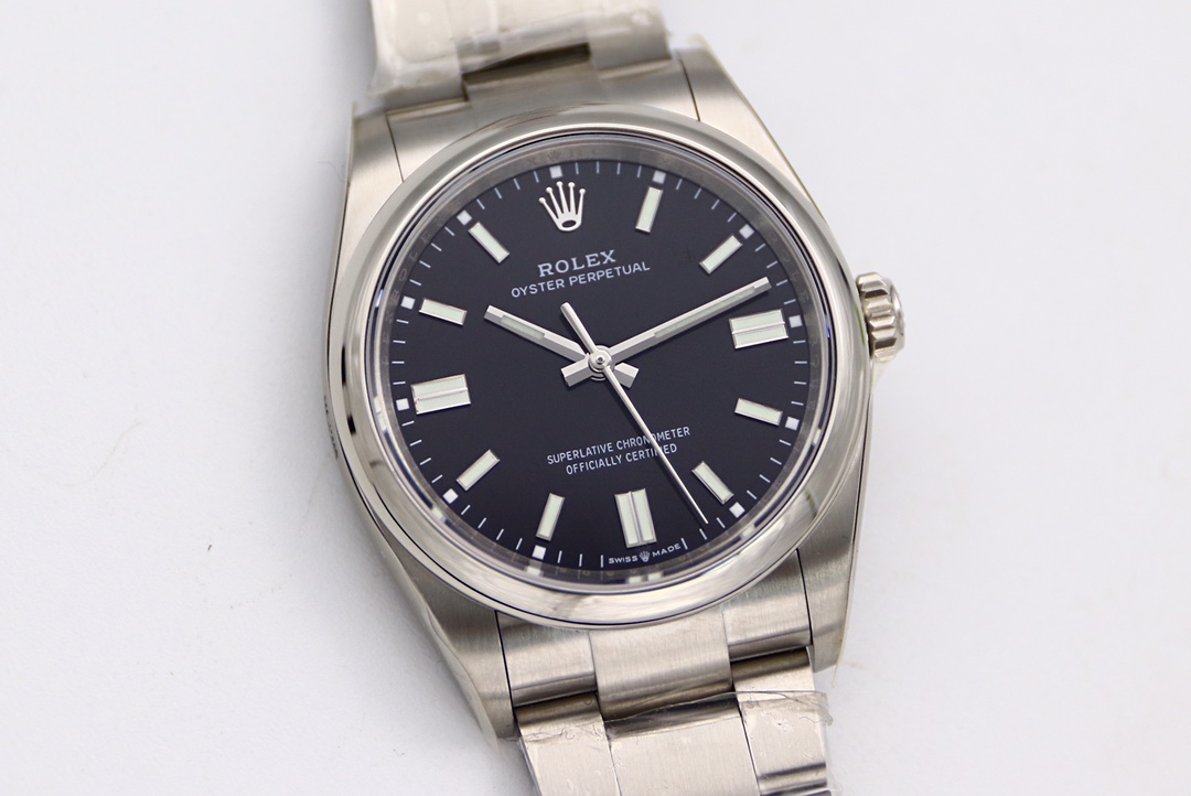 Rolex Oyster Perpetual Ice Blue Luminous 36 mm Watch – IW-0179 - Image 2
