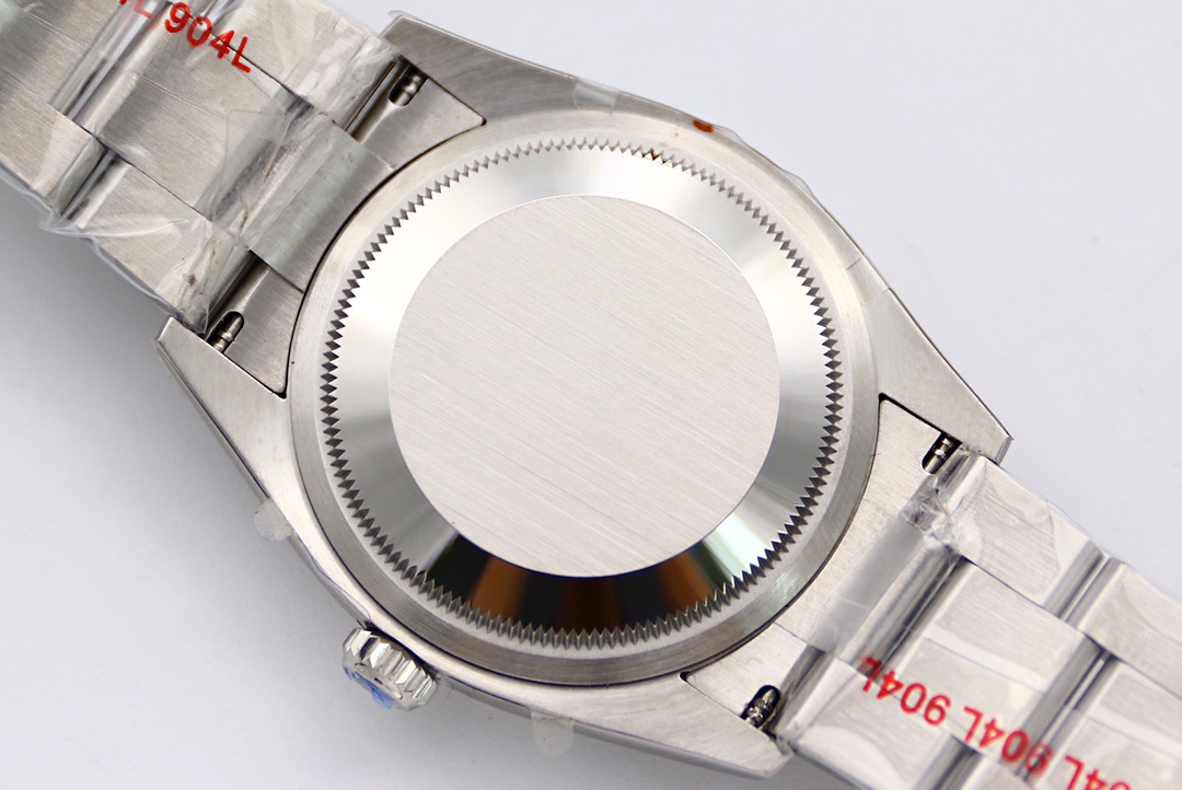 Rolex Oyster Perpetual Ice Blue Luminous 36 mm Watch – IW-0179 - Image 9