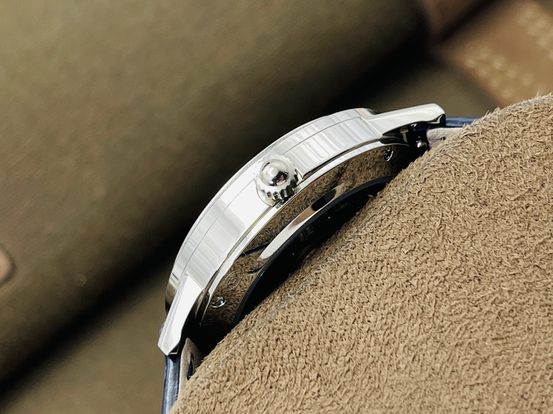 Jaeger-LeCoultre Classic 34 mm Watch – IW-0552 - Image 5