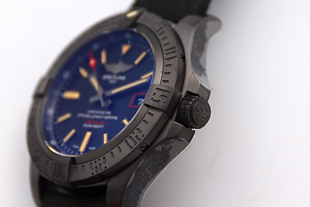 Breitling Classic Luminous 44 mm Watch – IW-0659 - Image 4