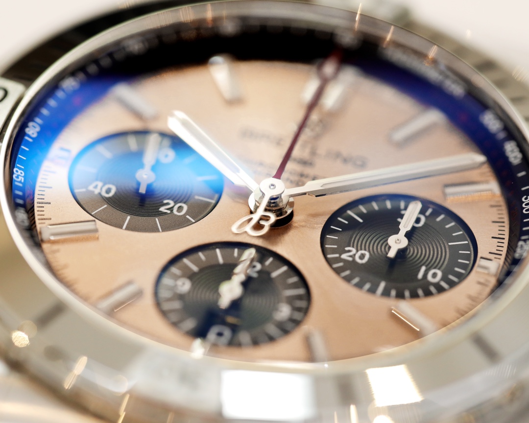 Breitling Classic 42 mm Watch – IW-0655 - Image 4