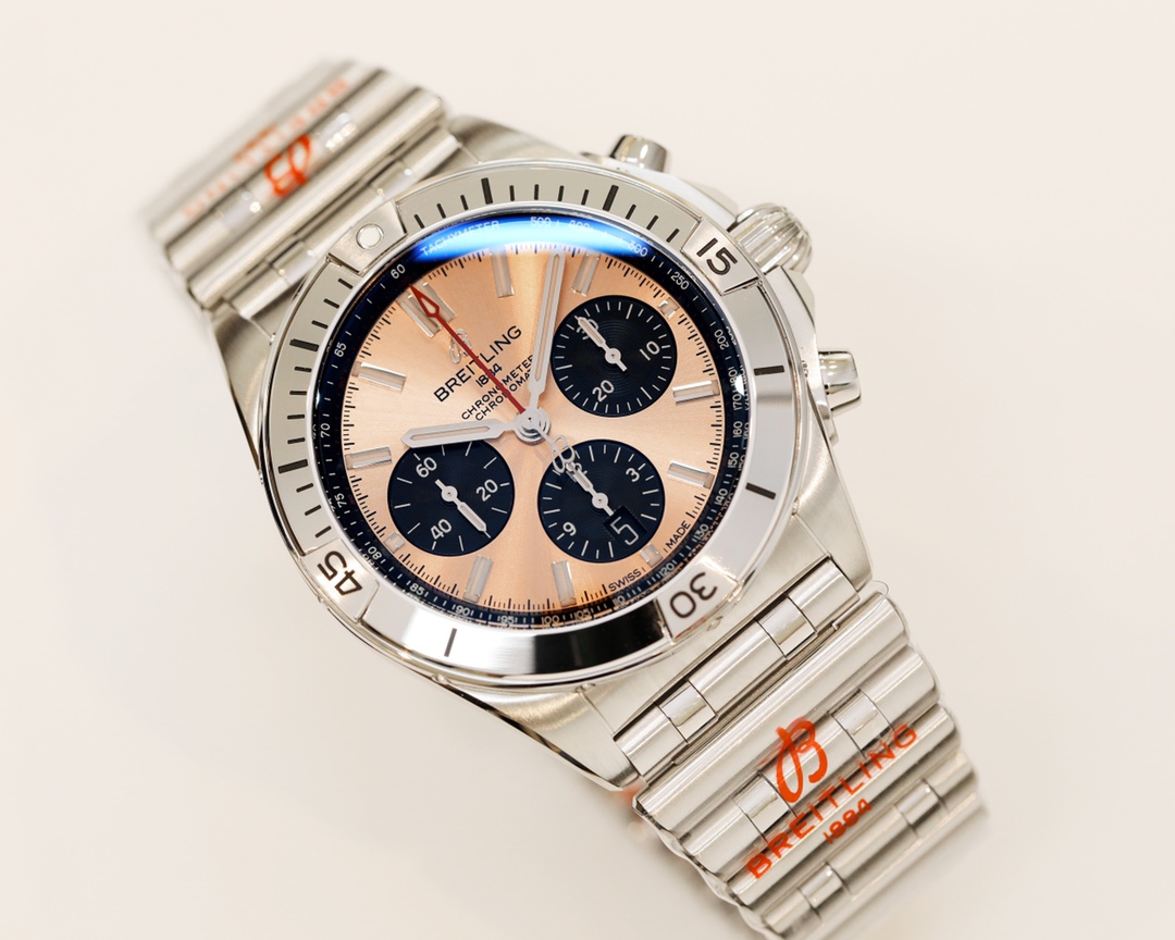 Breitling Classic 42 mm Watch – IW-0655 - Image 2