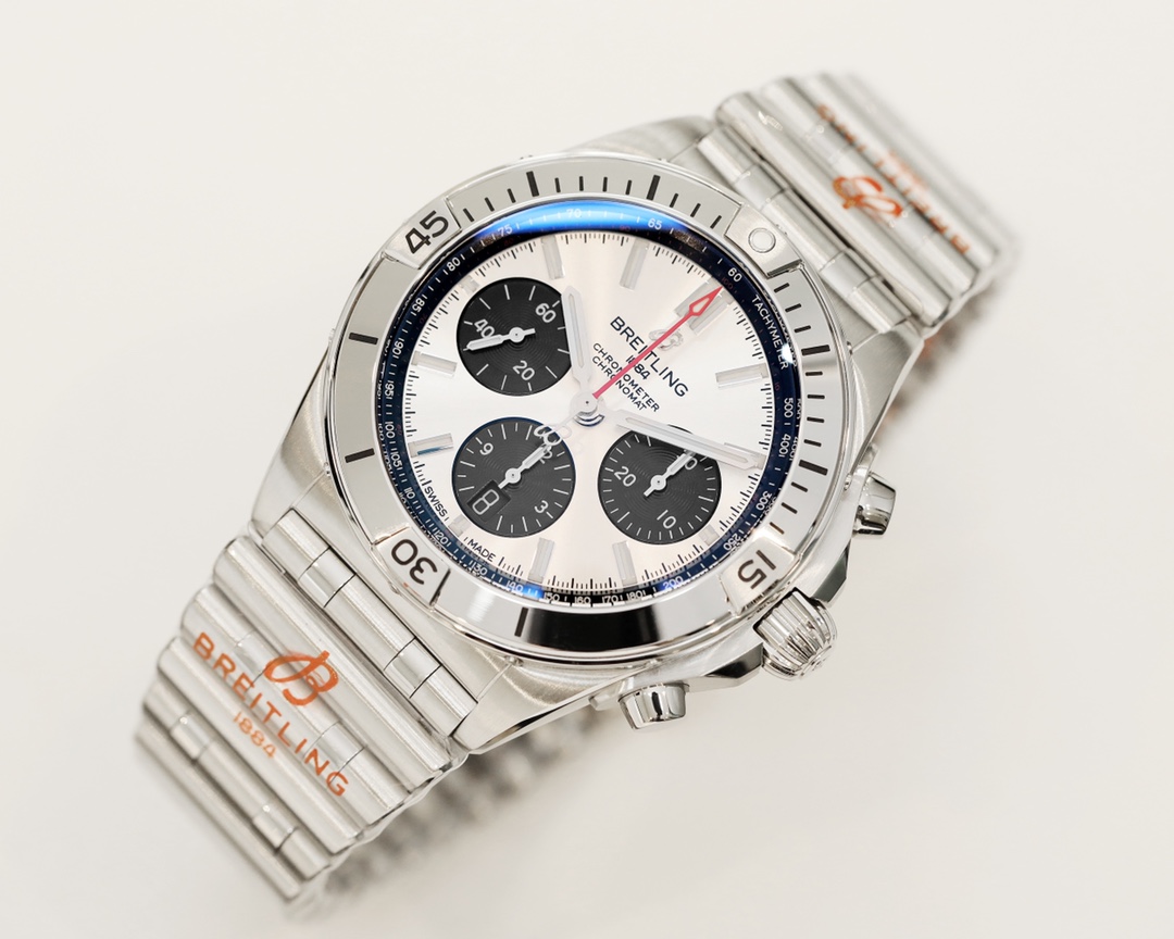 Breitling Classic 42 mm Watch – IW-0657