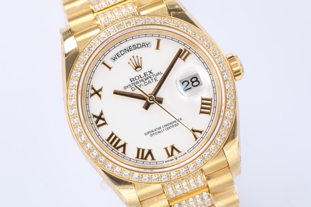 Day-Date Diamond-Set 36 mm Watch – IW-3078 - Image 4