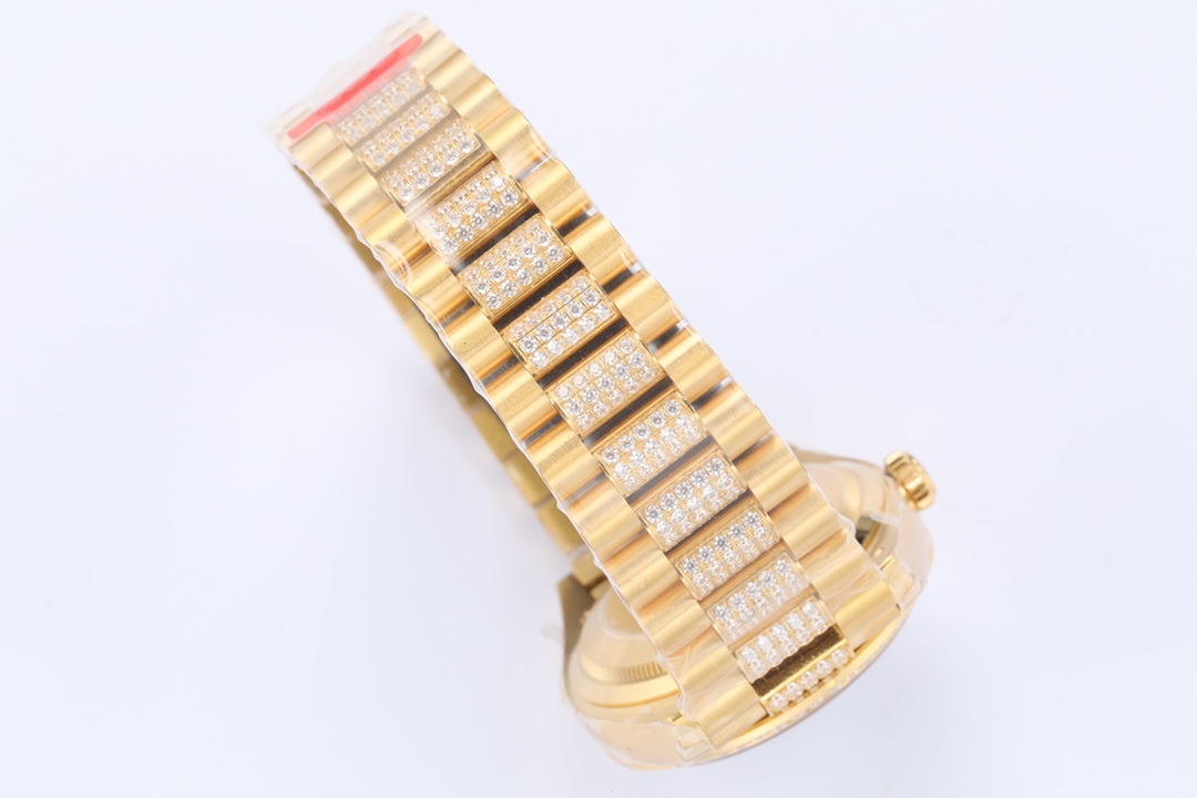 Day-Date Diamond-Set 36 mm Watch – IW-3079 - Image 8