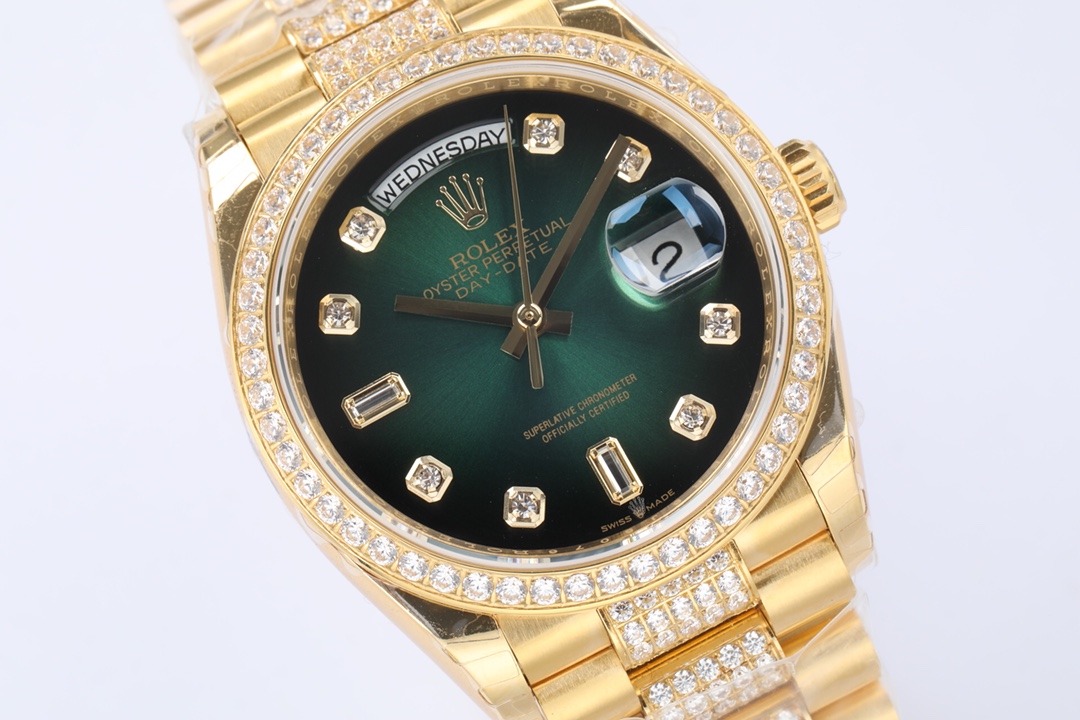Day-Date Diamond-Set 36 mm Watch – IW-3079 - Image 4