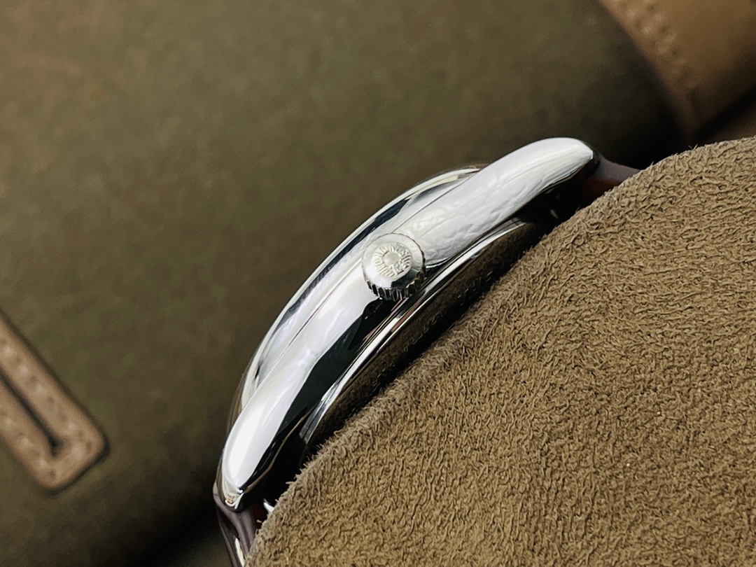 Classic Moonphase 40 mm Watch – IW-0763 - Image 5