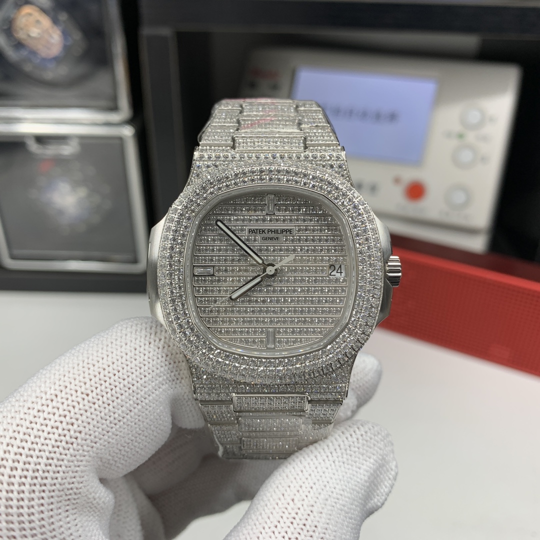 Patek Philippe Nautilus Diamond-Set 40 mm Watch – IW-2516