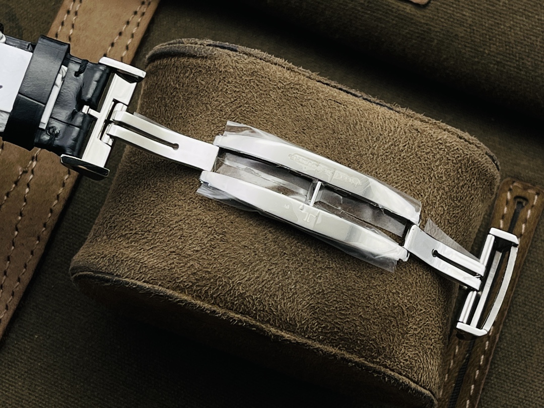 Jaeger-LeCoultre Master Control 40 mm Watch – IW-0506 - Image 8