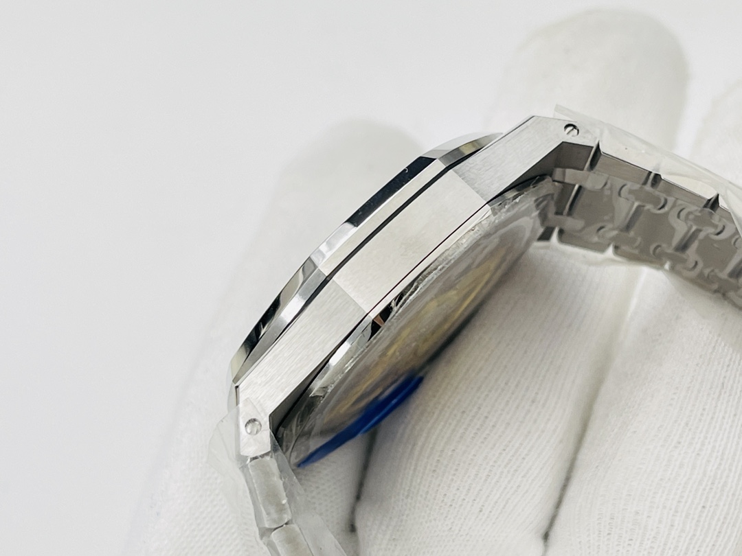 Audemars Piguet Royal Oak Skeleton Dial Watch – IW-2183 - Image 6