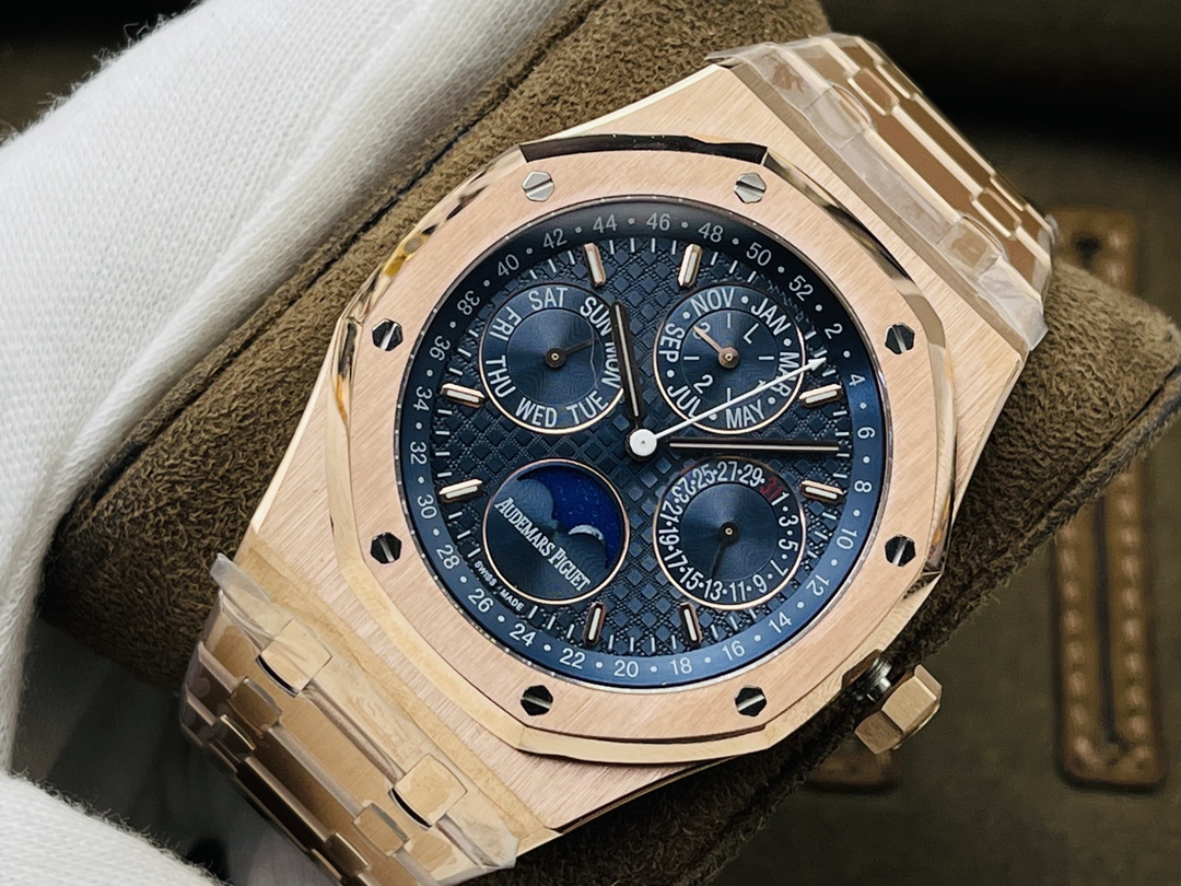 Royal Oak Moonphase 41 mm Watch – IW-2184 - Image 3