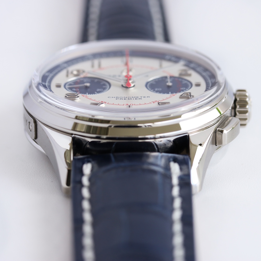 Breitling Classic Chronograph 42 mm Watch – IW-0691 - Image 5