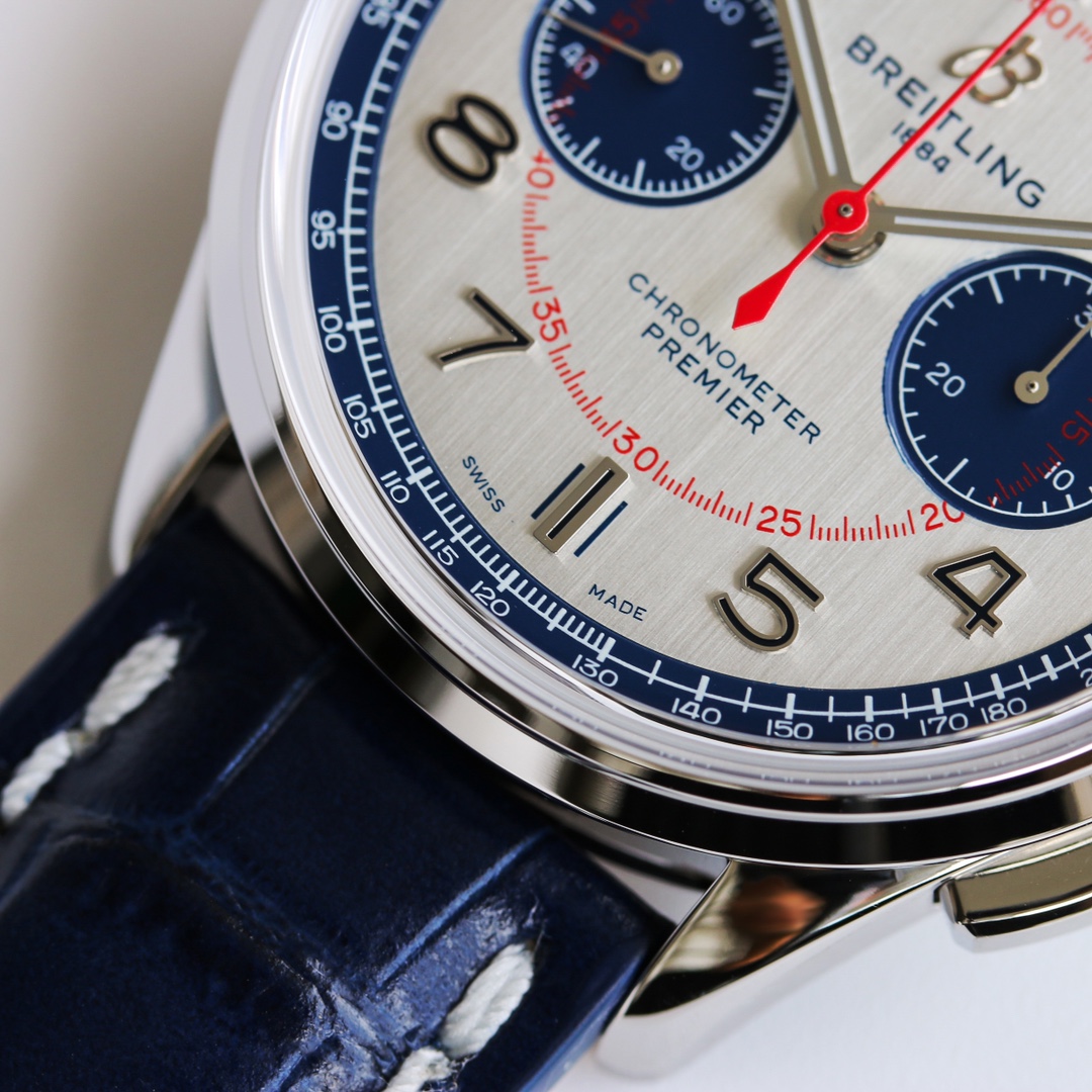 Breitling Classic Chronograph 42 mm Watch – IW-0691 - Image 4
