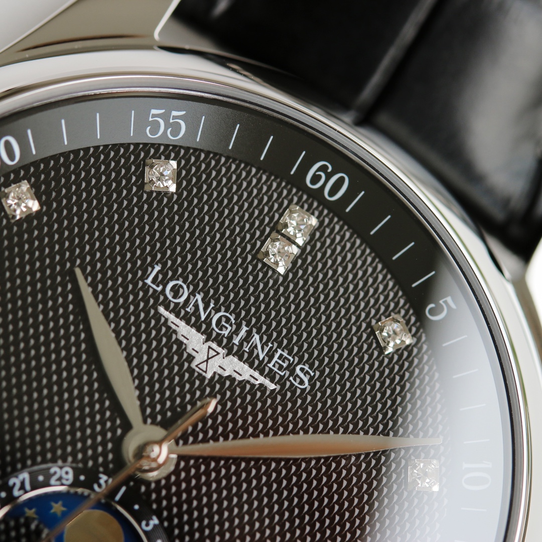 Longines Classic Moonphase 40 mm Watch – IW-0789 - Image 4