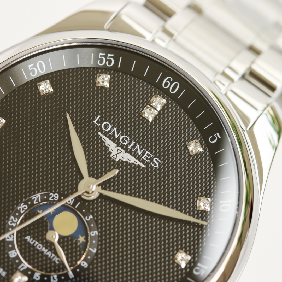 Longines Classic Moonphase 40 mm Watch – IW-0785 - Image 4