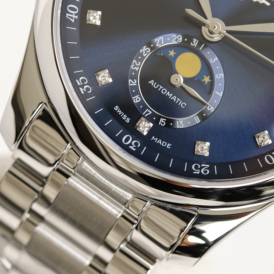 Longines Classic Moonphase 40 mm Watch – IW-0786 - Image 4