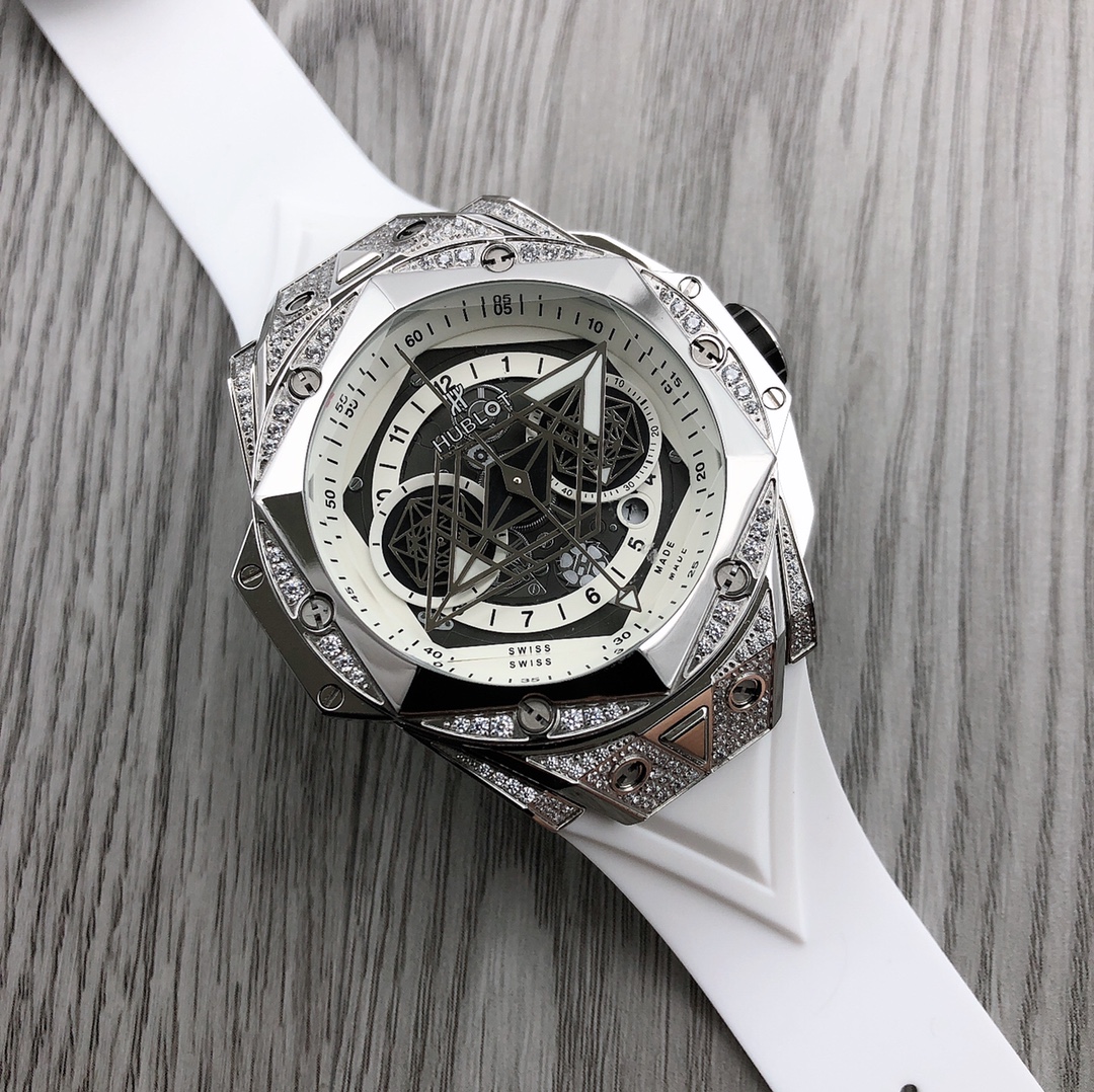 Hublot Classic Chronograph 45 mm Watch – IW-0401 - Image 3