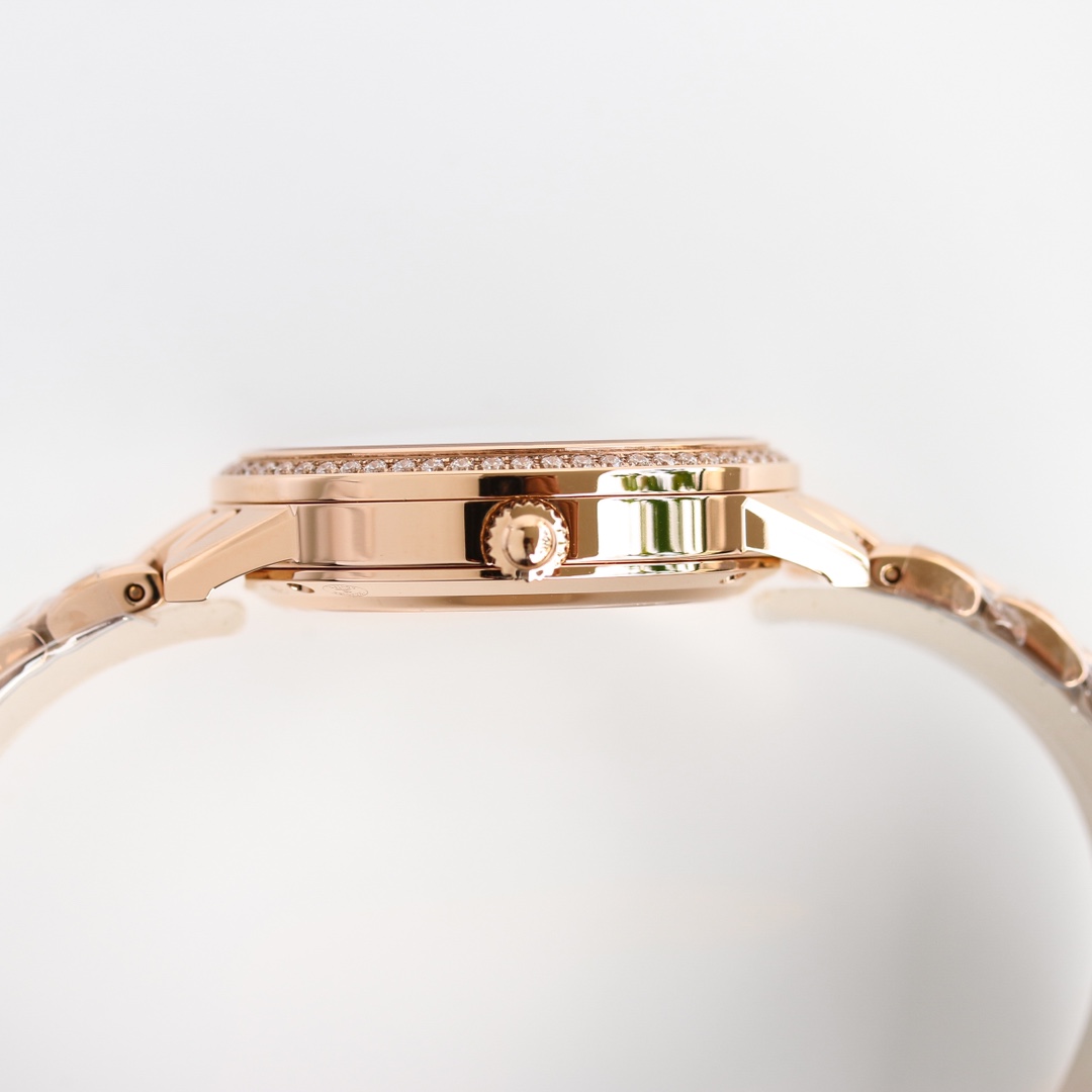 Jaeger-LeCoultre Classic Diamond-Set 34 mm Watch – IW-0538 - Image 6