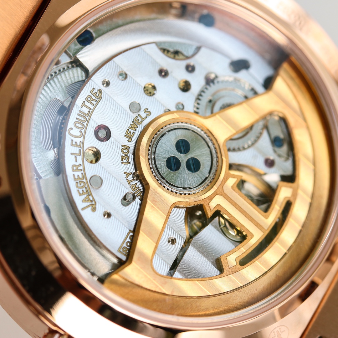 Jaeger-LeCoultre Classic Diamond-Set 34 mm Watch – IW-0538 - Image 8