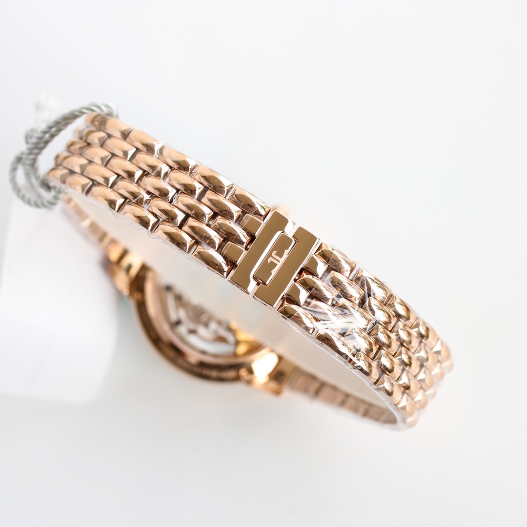 Jaeger-LeCoultre Classic Diamond-Set 34 mm Watch – IW-0538 - Image 9