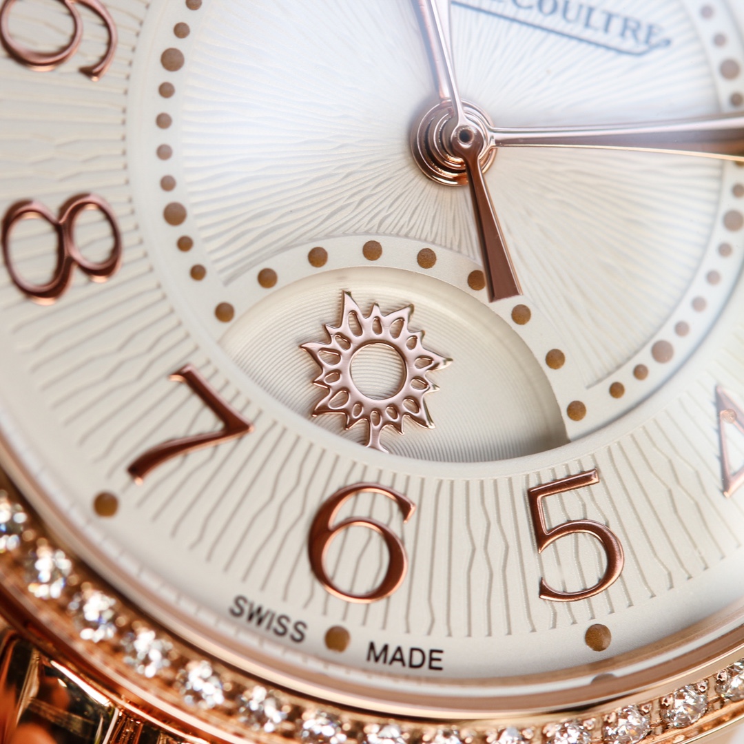 Jaeger-LeCoultre Classic Diamond-Set 34 mm Watch – IW-0538 - Image 5