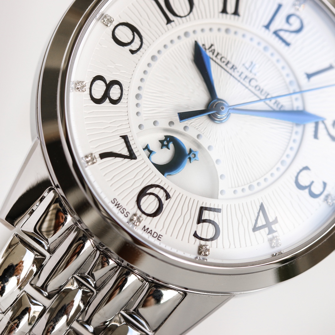 Jaeger-LeCoultre Classic Diamond-Set 34 mm Watch – IW-0536 - Image 4