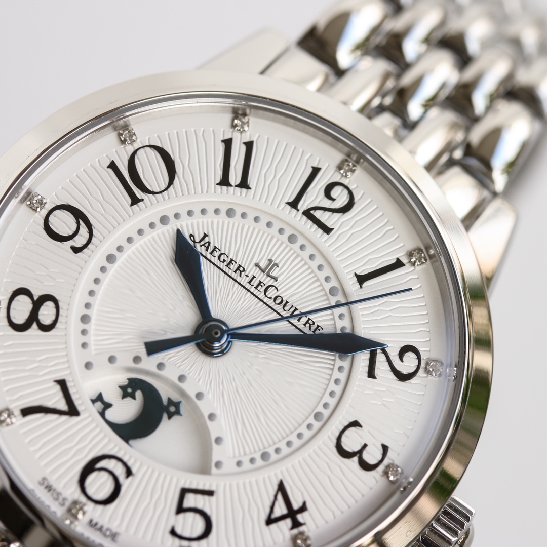 Jaeger-LeCoultre Classic Diamond-Set 34 mm Watch – IW-0536 - Image 3