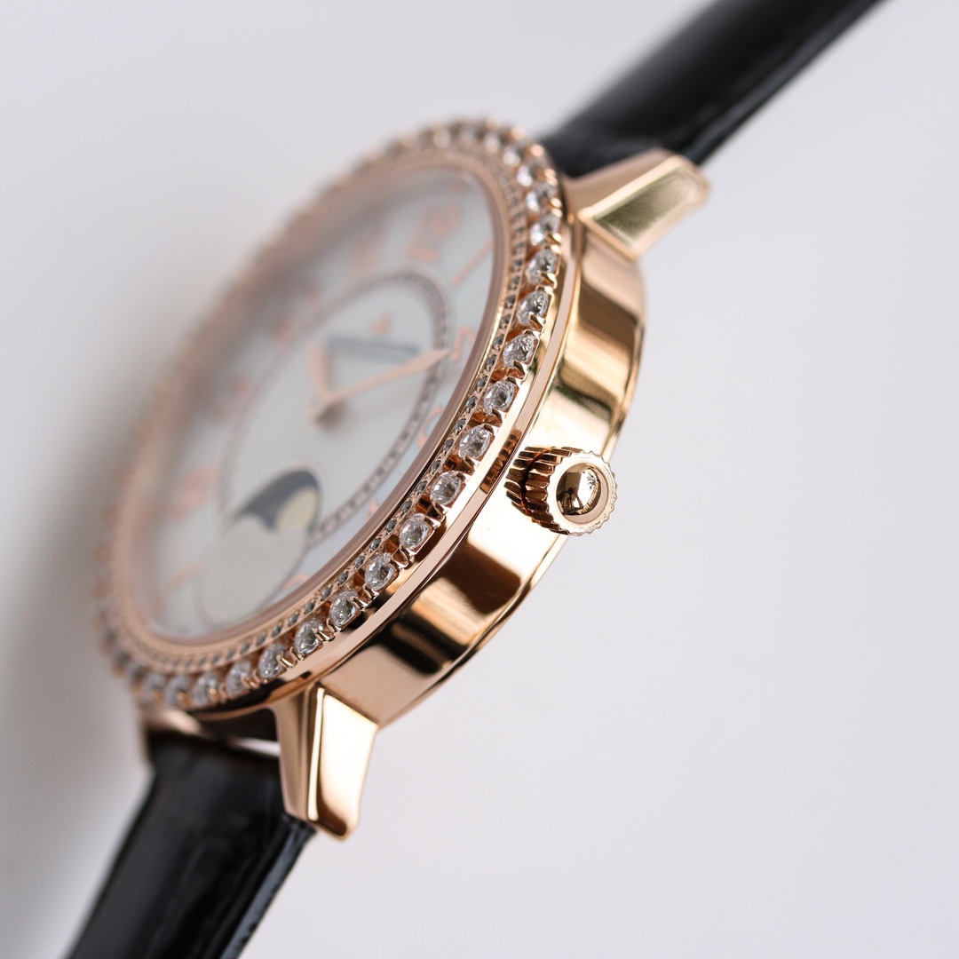 Jaeger-LeCoultre Classic Moonphase 34 mm Watch – IW-0554 - Image 5