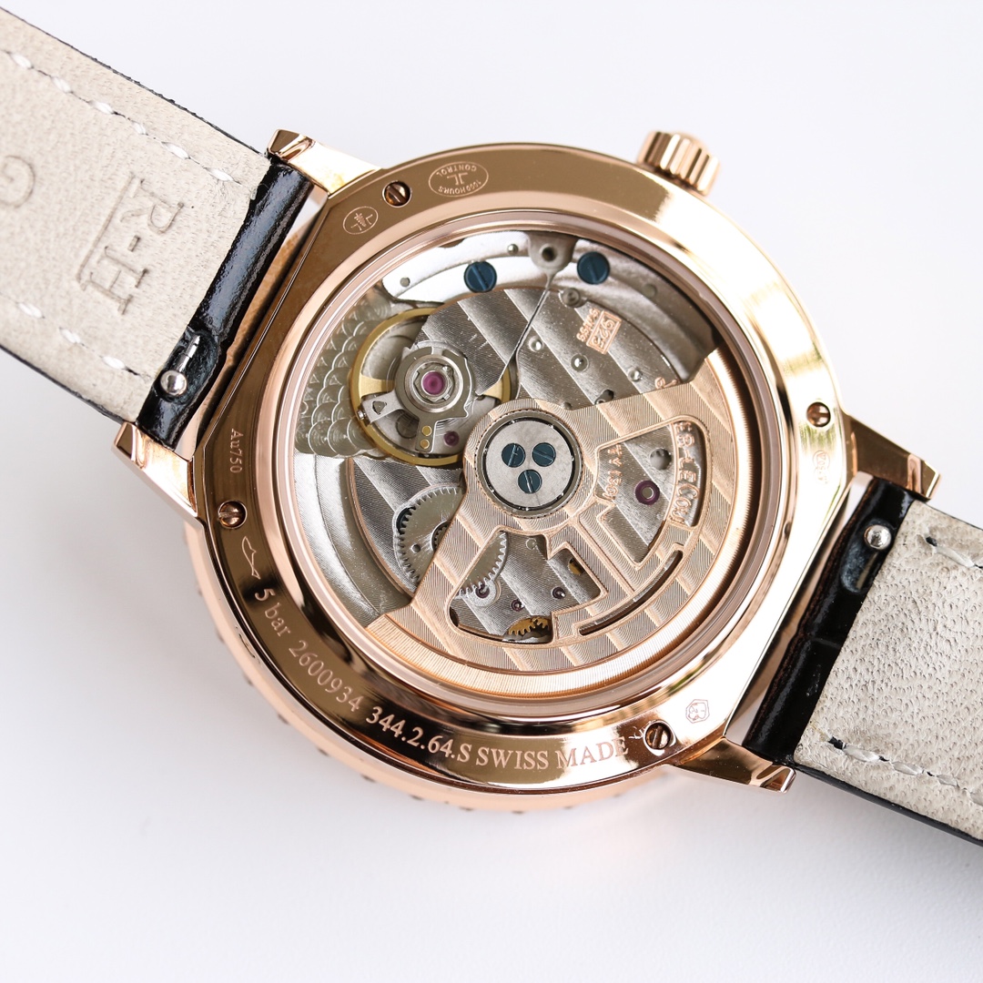 Jaeger-LeCoultre Classic Moonphase 34 mm Watch – IW-0554 - Image 8