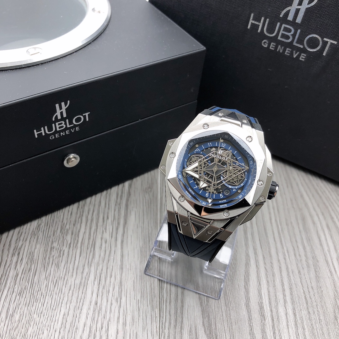 Hublot Classic Chronograph 45 mm Watch – IW-0398 - Image 8