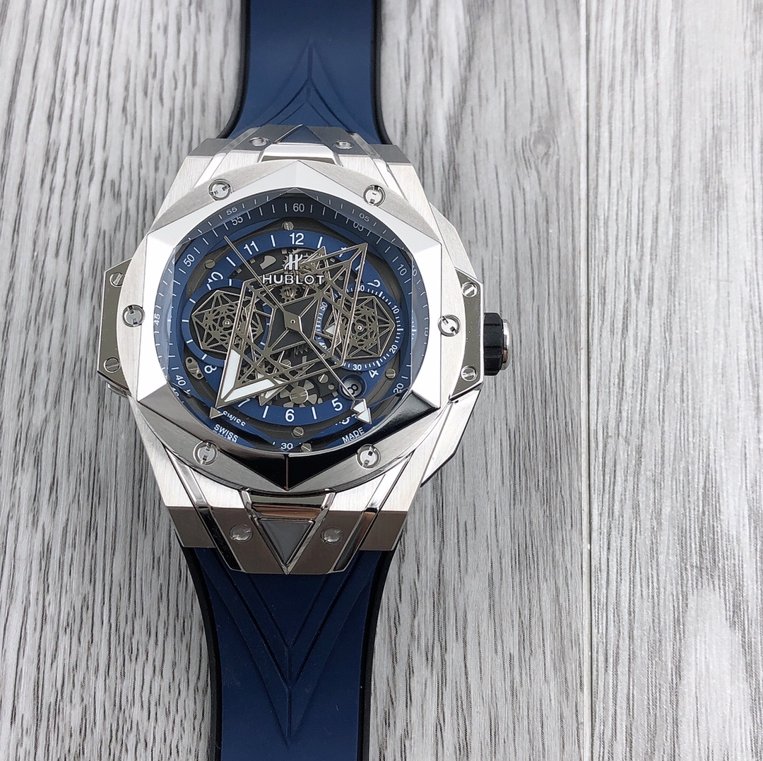 Hublot Classic Chronograph 45 mm Watch – IW-0398 - Image 2