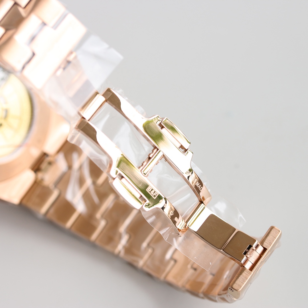 Vacheron Constantin Overseas 41 mm Watch – IW-1157 - Image 9