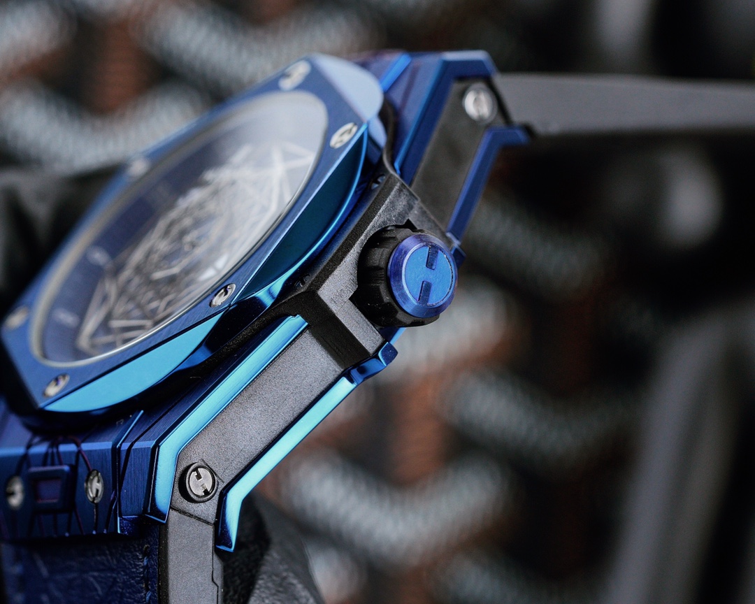 Hublot Classic Diamond-Set 45 mm Watch – IW-0394 - Image 3