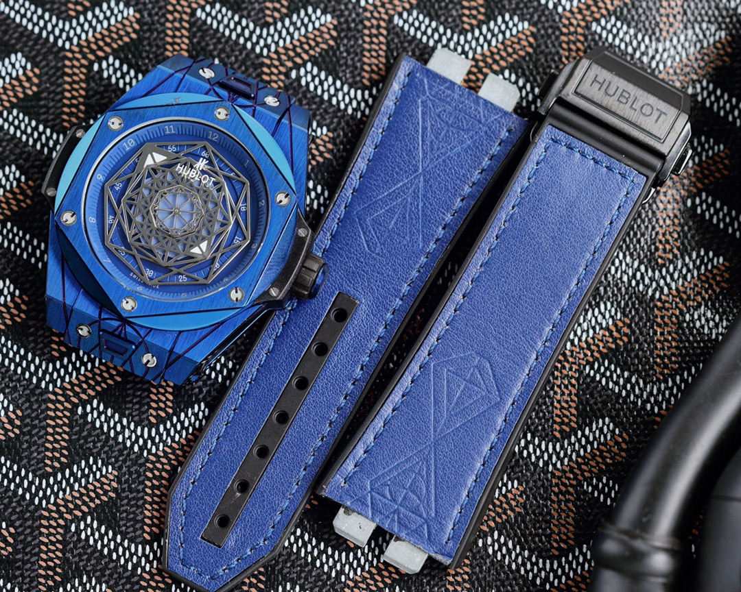 Hublot Classic Diamond-Set 45 mm Watch – IW-0394 - Image 7