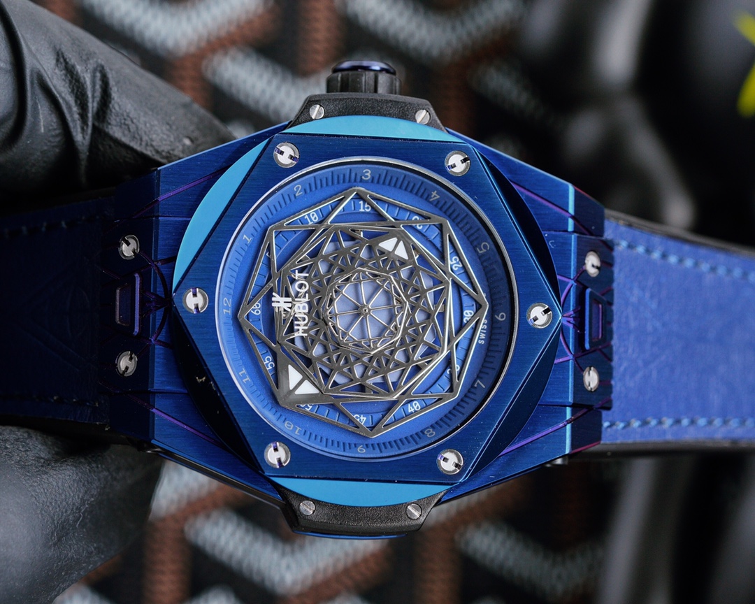 Hublot Classic Diamond-Set 45 mm Watch – IW-0394 - Image 2