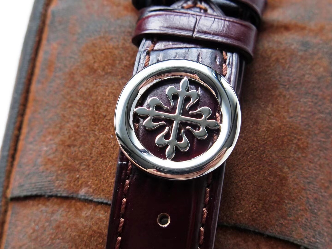 Patek Philippe Classic Moonphase 40 mm Watch – IW-2737 - Image 9