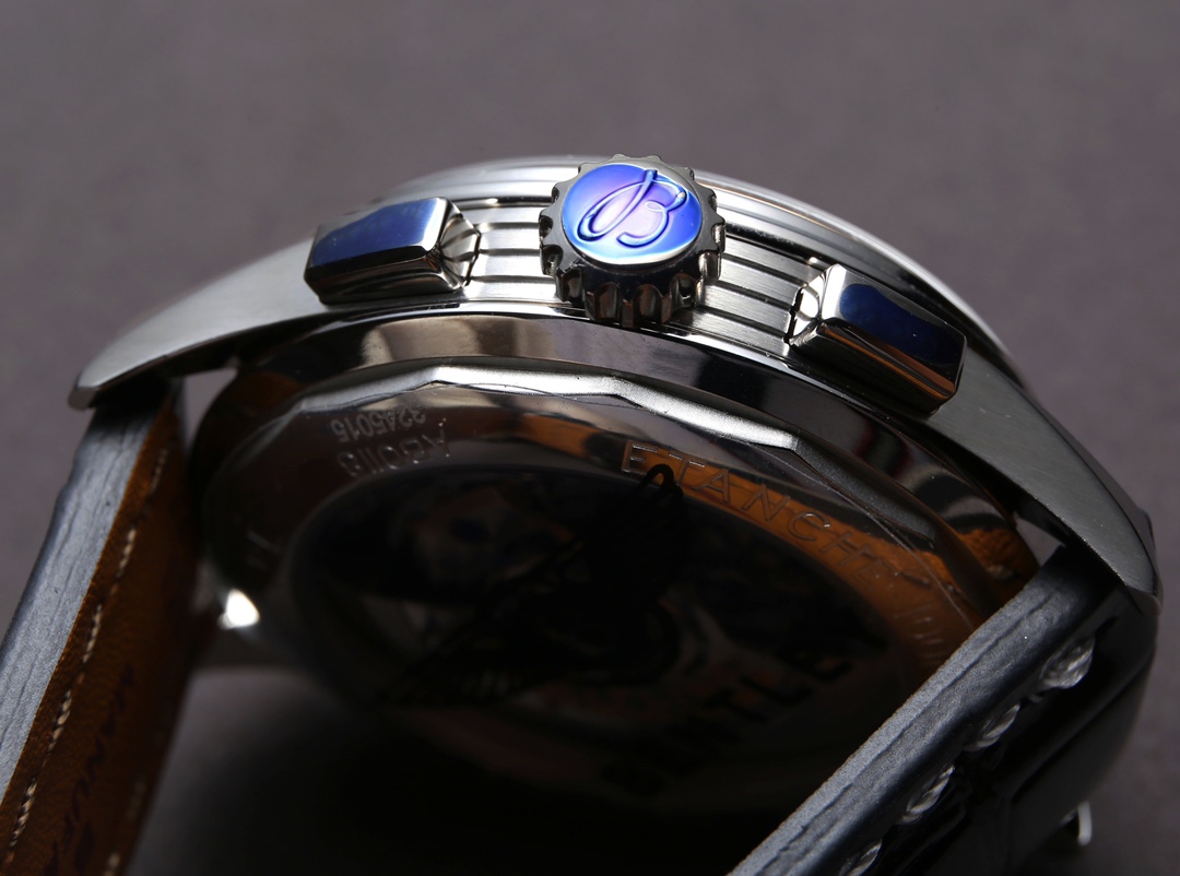 Breitling Pilot Chronograph 42 mm Watch – IW-0701 - Image 7