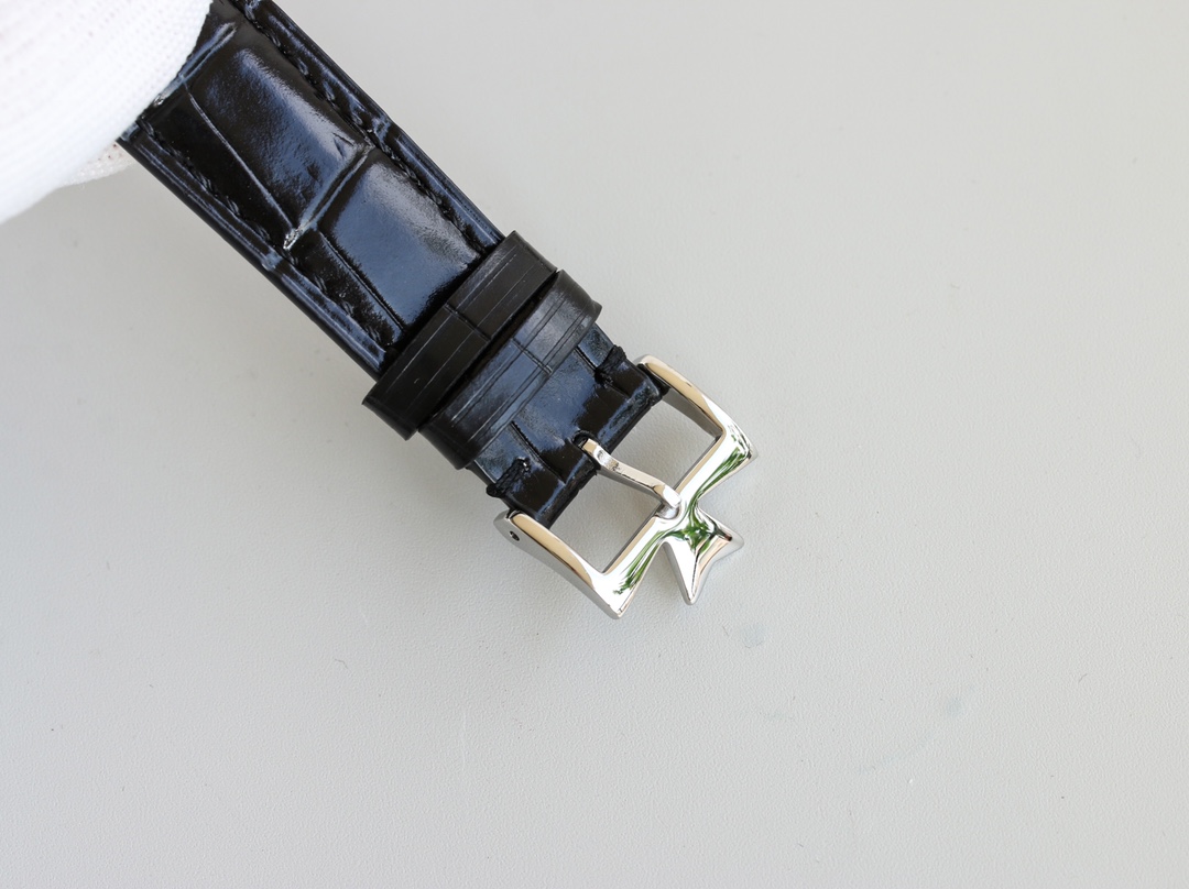 Master Control 40 mm Watch – IW-1152 - Image 9