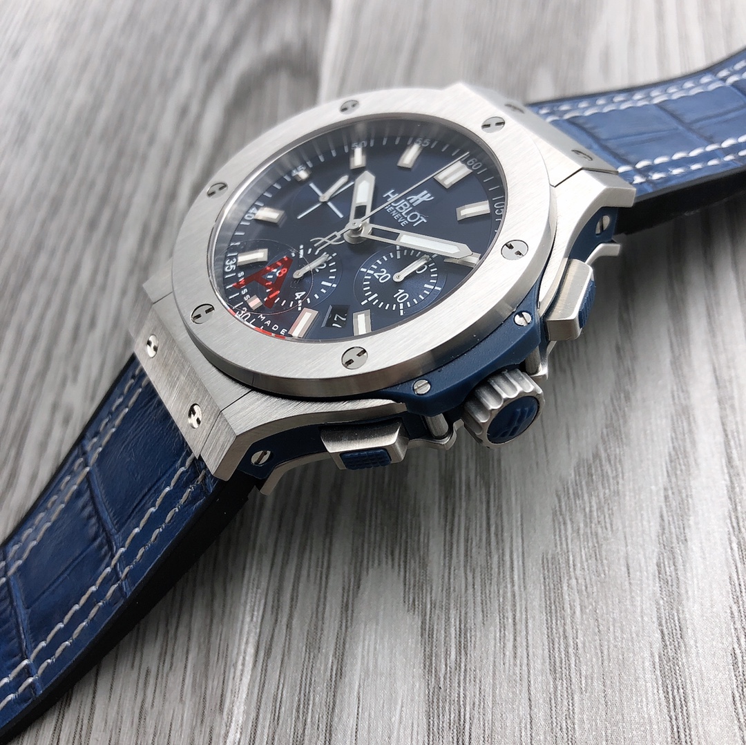 Hublot Classic Chronograph 44 mm Watch – IW-0392 - Image 2