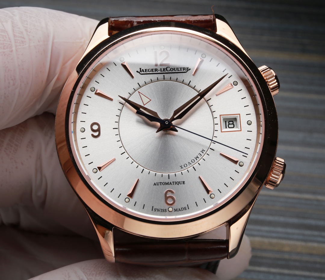 Jaeger-LeCoultre Master Control Luminous 40 mm Watch – IW-0553 - Image 4