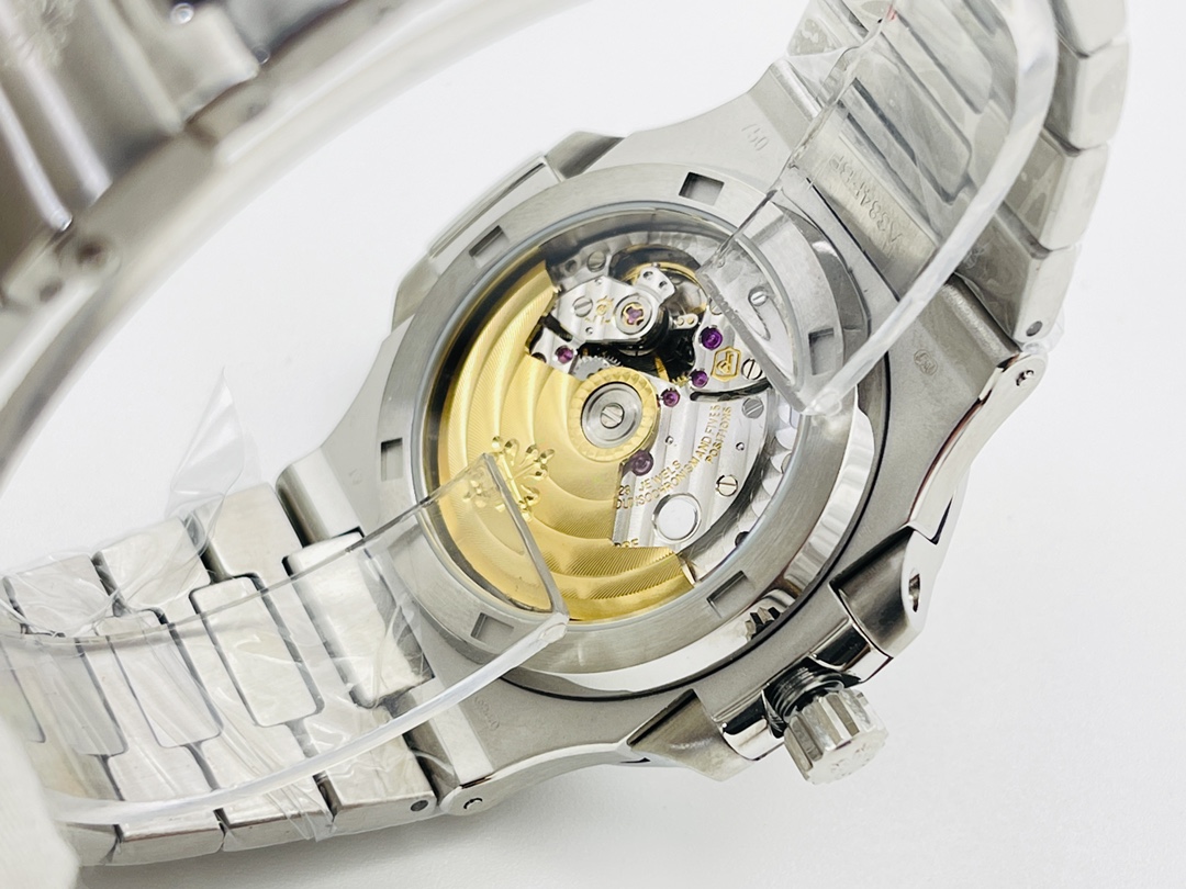 Patek Philippe Nautilus 40 mm Watch – IW-2610 - Image 7