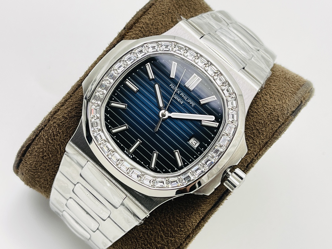 Patek Philippe Nautilus 40 mm Watch – IW-2610 - Image 3