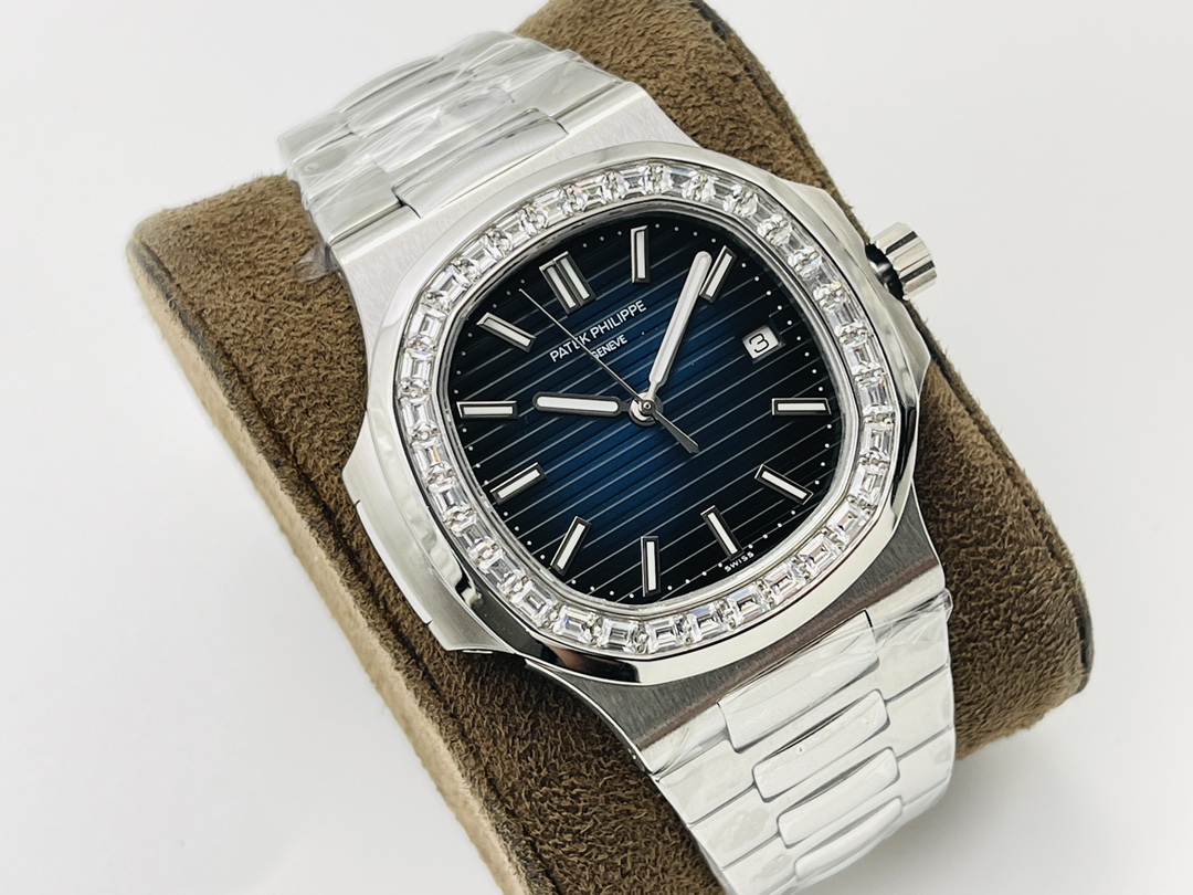 Patek Philippe Nautilus 40 mm Watch – IW-2610 - Image 2