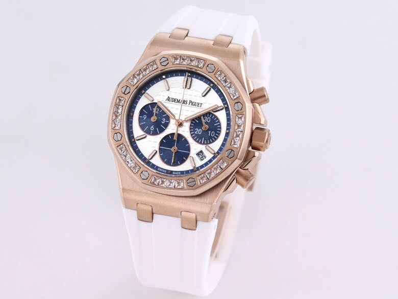 Audemars Piguet Royal Oak 37 mm Watch – IW-2263 - Image 3