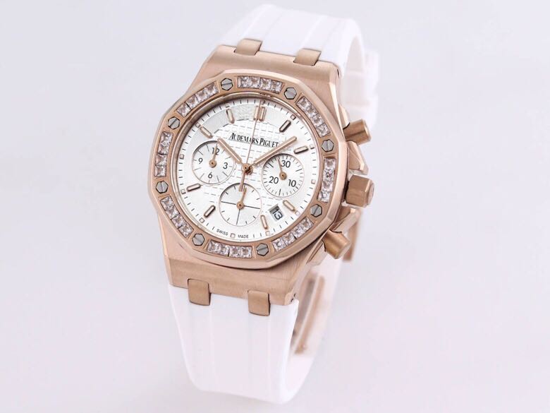 Audemars Piguet Royal Oak 37 mm Watch – IW-2263 - Image 4
