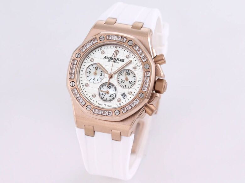 Audemars Piguet Royal Oak 37 mm Watch – IW-2263 - Image 6