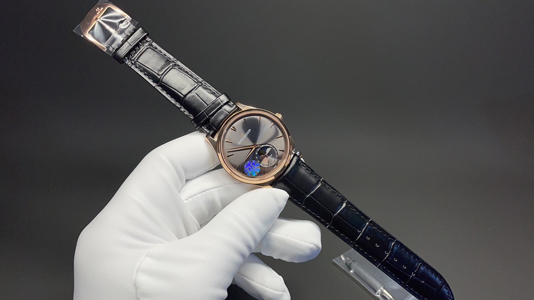 Jaeger-LeCoultre Classic Moonphase Watch – IW-0549 - Image 7