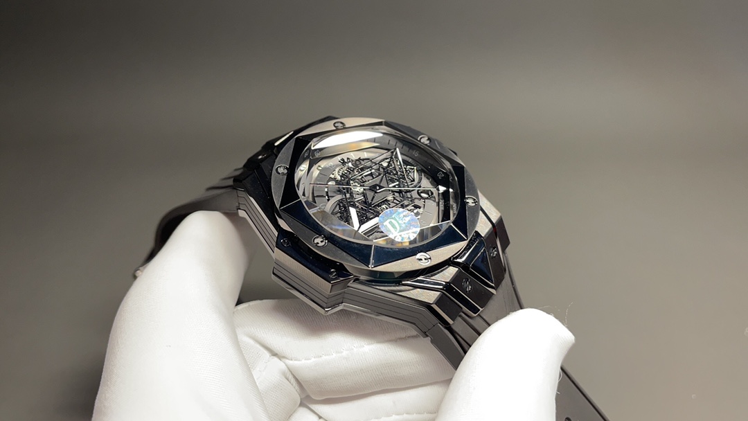 Hublot Classic Watch – IW-0390